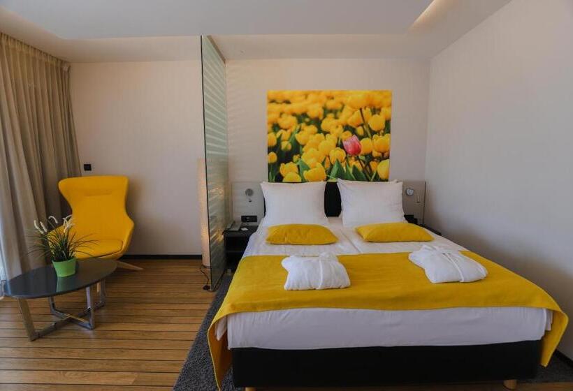 חדר סטנדרט עם ג'קוזי, Wellness Hotel Villa Magdalena