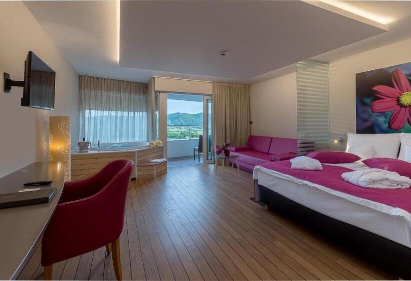 חדר סטנדרט עם ג'קוזי, Wellness Hotel Villa Magdalena