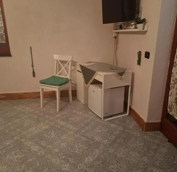 マウンテンビュースタンダードルーム, Il Ceppo Sui Sentieri Per Amalfi
