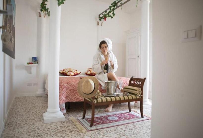Номер Стандарт, Il Ceppo Sui Sentieri Per Amalfi