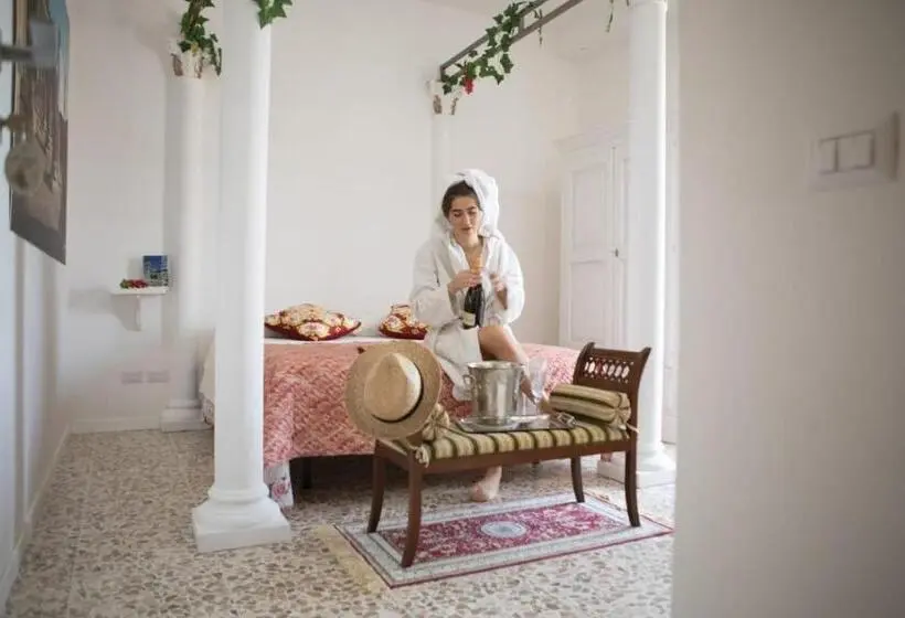 スタンダードルーム, Il Ceppo Sui Sentieri Per Amalfi