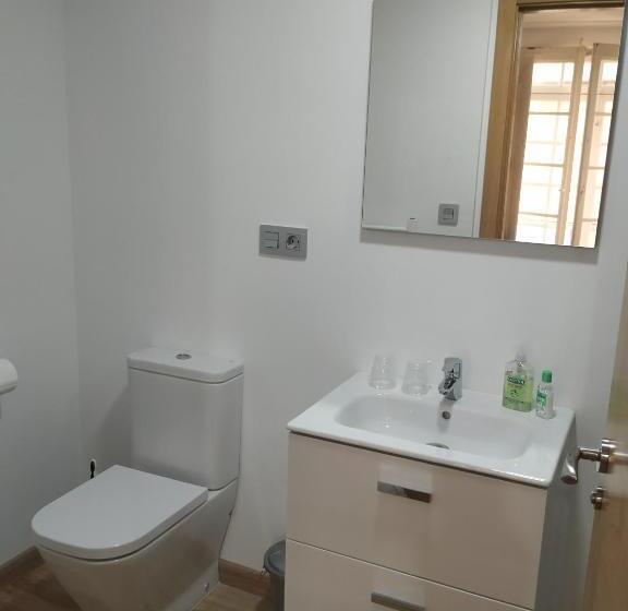 غرفة كومفورت ثلاثية, Pension Porta Sacra