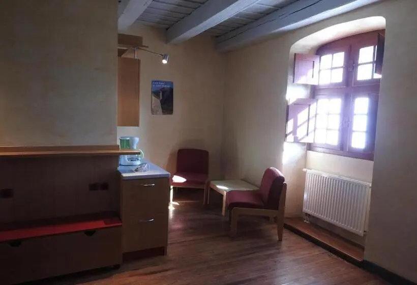 Huoneisto 1 Makuuhuone, Le Pavillon Des Officiers