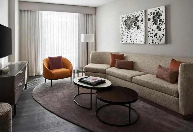 キングサイズベッドのジュニアスイート, Marriott Bethesda Downtown At Marriott Hq