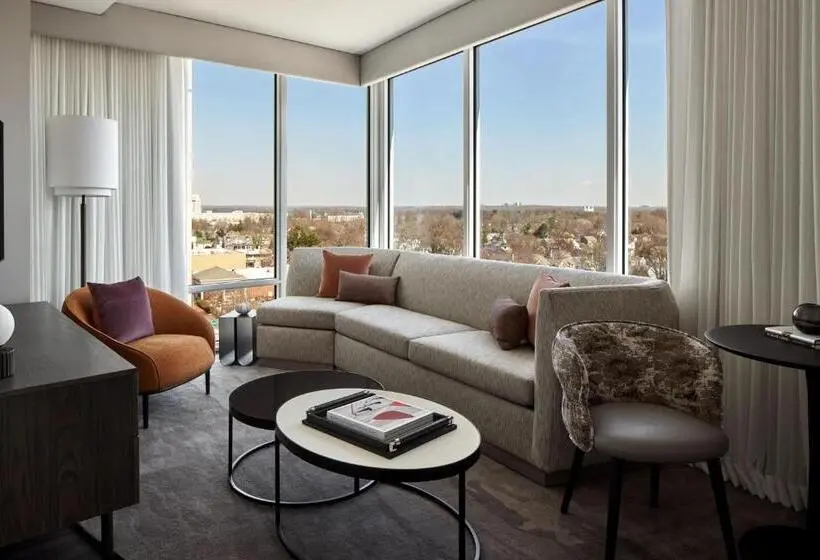 キングサイズベッドのスイートルーム, Marriott Bethesda Downtown At Marriott Hq