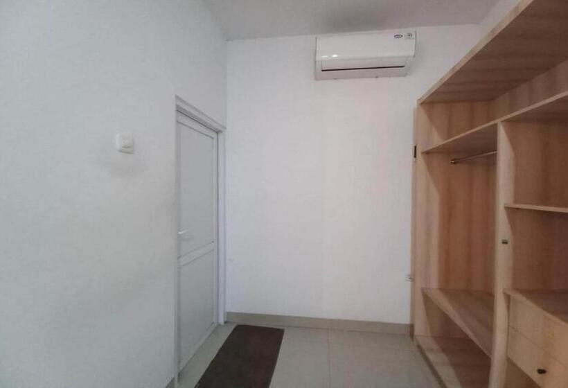 带大床的豪华间, Oyo 90510 Sand S Residence