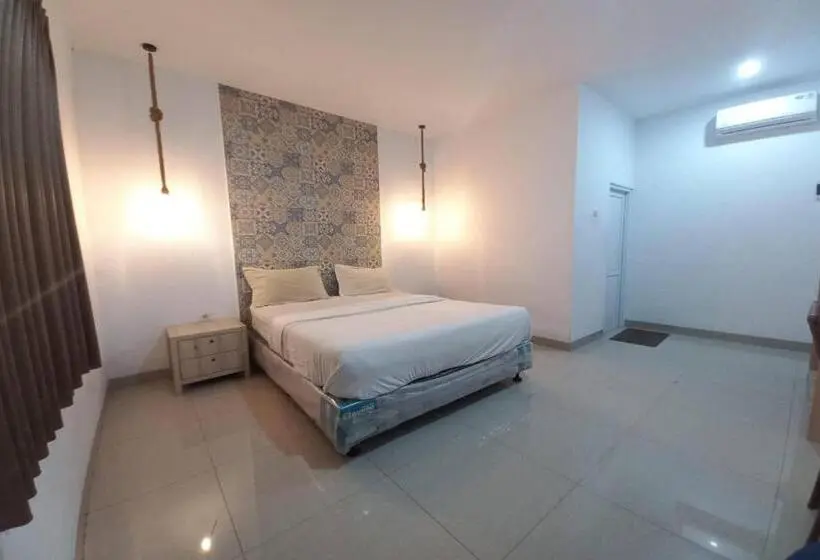 Habitació Deluxe Llit King, Oyo 90510 Sand S Residence