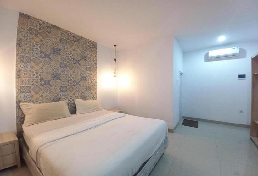 带大床的豪华间, Oyo 90510 Sand S Residence