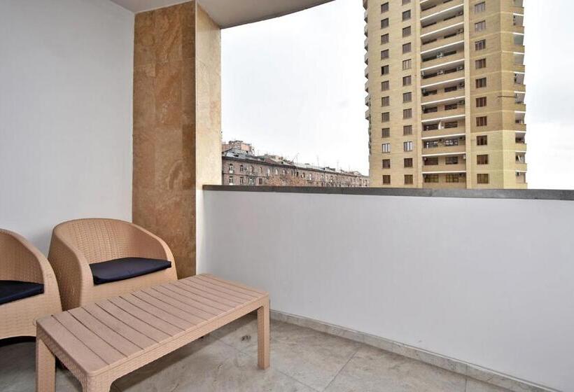 스탠다드 발코니 룸, Panorama Hotel On Baghramyan Avenue