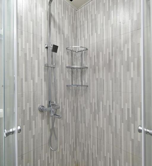 스탠다드 발코니 스튜디오, Panorama Hotel On Baghramyan Avenue