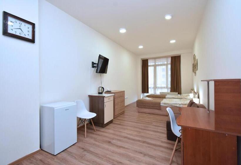 수피리어 룸 도시 전망, Panorama Hotel On Baghramyan Avenue