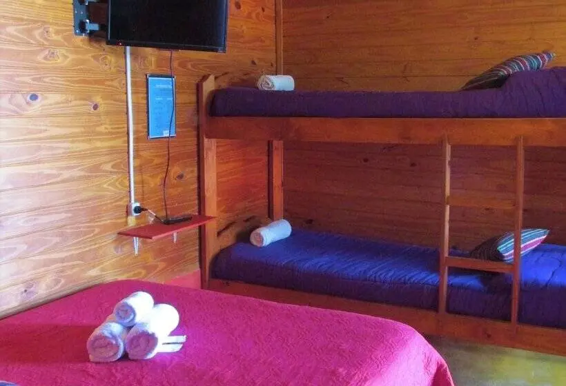スタンダードトリプルルーム, Hostal Del Suri