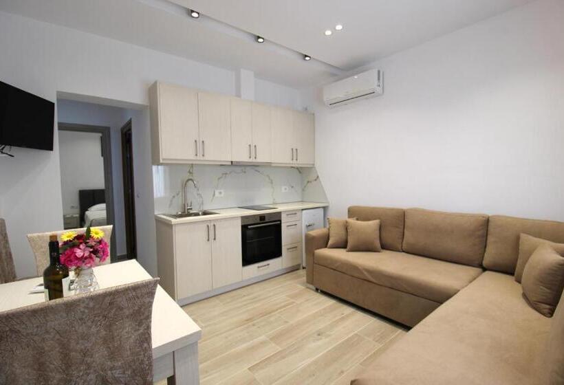 آپارتمان لوکس 1 خوابه, Garden Vila Ermali