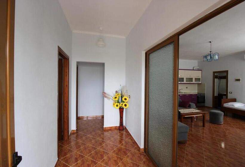 آپارتمان 2 خوابه, Garden Vila Ermali