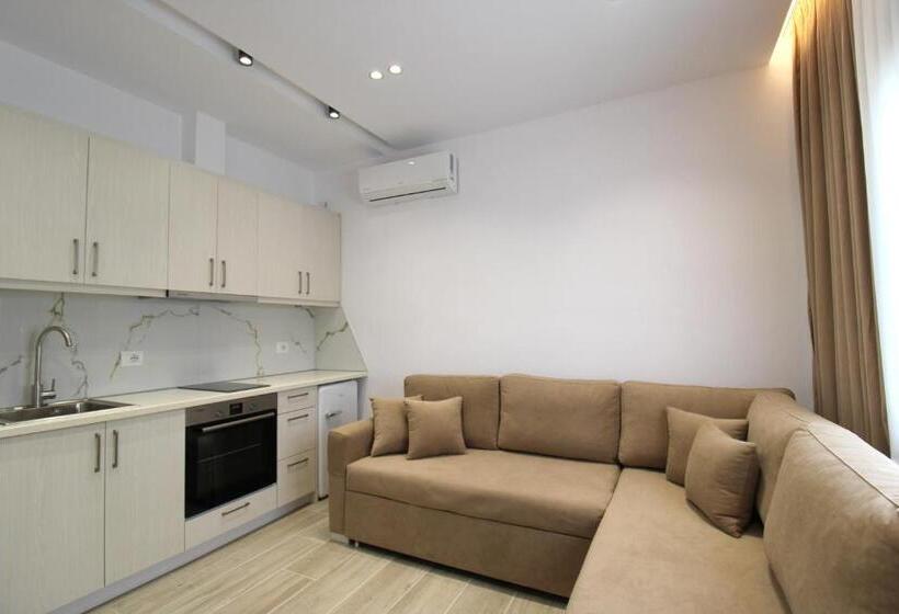 آپارتمان لوکس 1 خوابه, Garden Vila Ermali