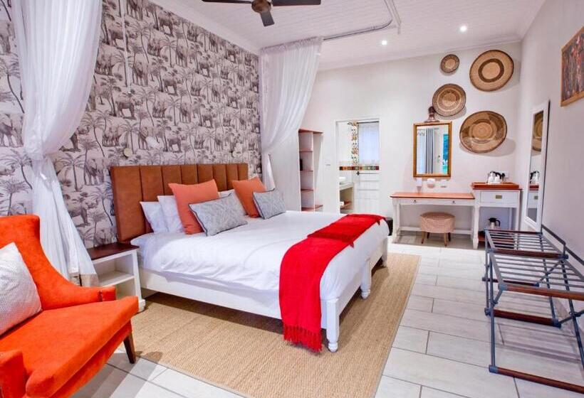 اتاق لوکس با تخت بزرگ, Pioneers