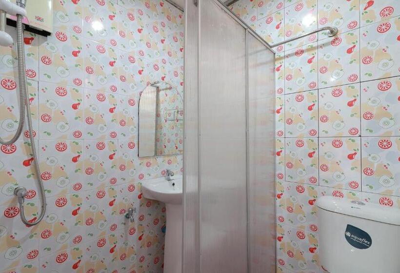 חדר דלוקס, Oyo 553 Kongsup Resort