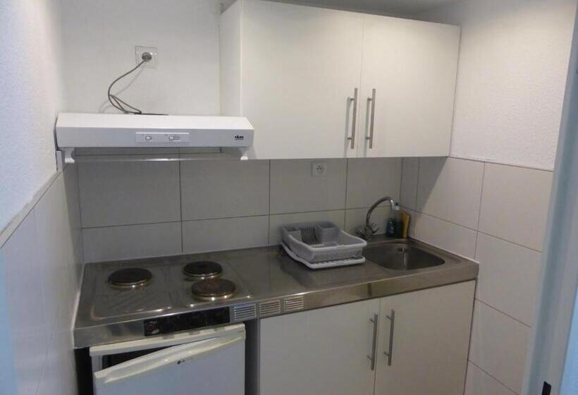 إستوديو قياسى, & Restaurant Heliotel