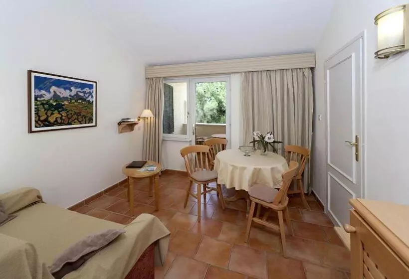 استودیوی استاندارد, Apartments Bellevue Plava Laguna