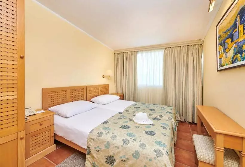 آپارتمان کلاسیک 1 خوابه, Apartments Bellevue Plava Laguna