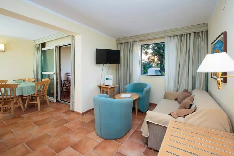 آپارتمان کلاسیک 1 خوابه, Apartments Bellevue Plava Laguna