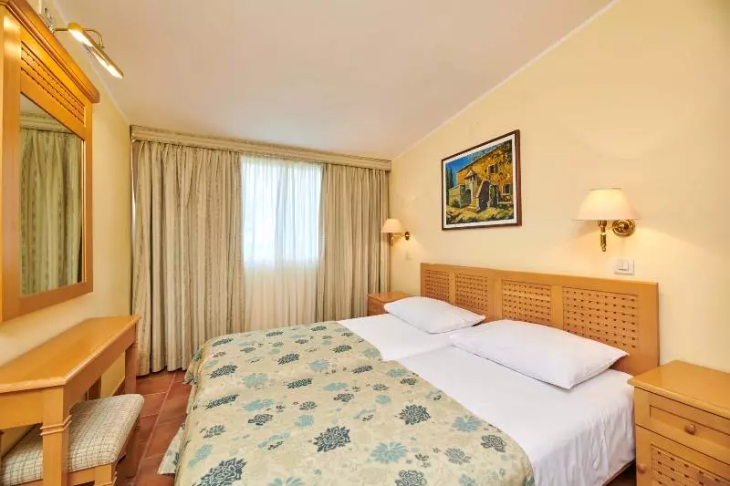 آپارتمان کلاسیک 1 خوابه, Apartments Bellevue Plava Laguna