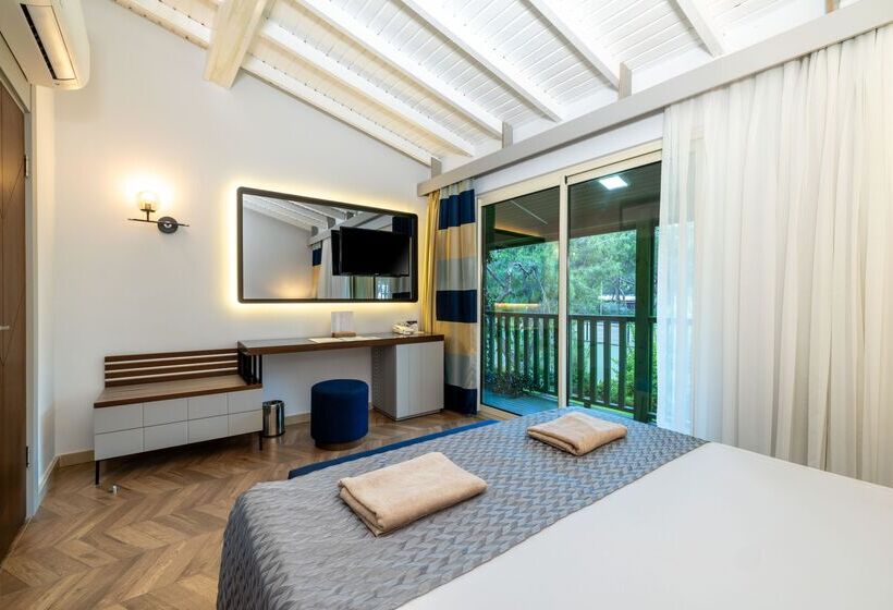 디럭스 패밀리 룸, Crystal Flora Beach Resort - Ultimate All Inclusive