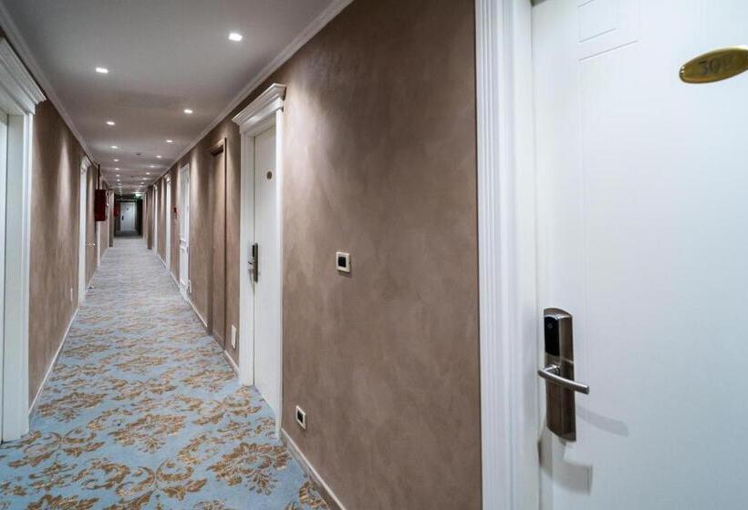 غرفة كومفورت, Globo Suite Correnti Hotels