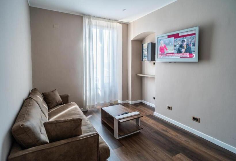 جناح جونيور مزوَّد بتراس, Globo Suite Correnti Hotels