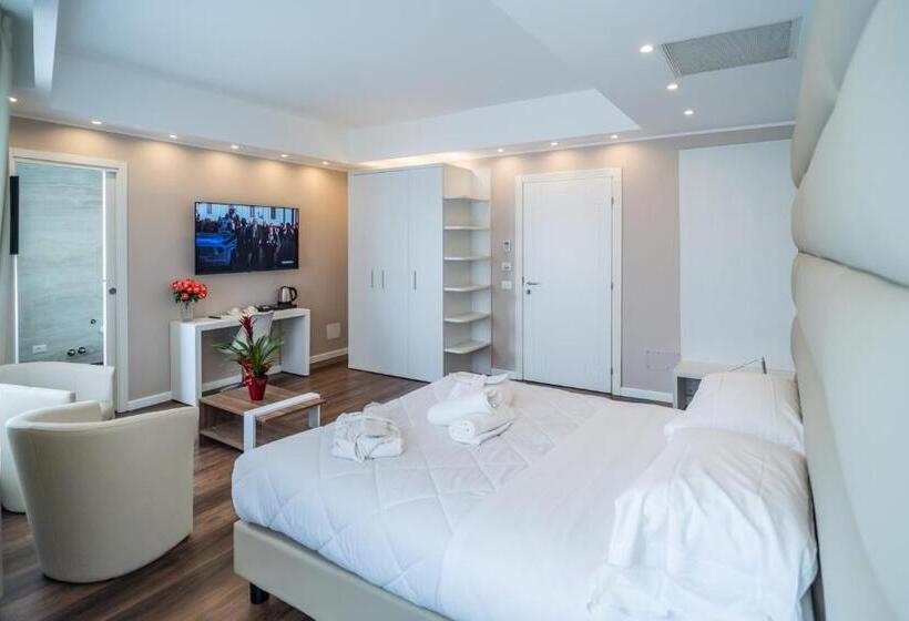 جناح جونيور ديلوكس, Globo Suite Correnti Hotels