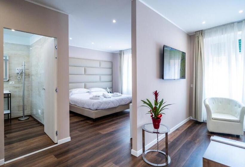 جناح جونيور إداري, Globo Suite Correnti Hotels