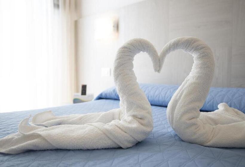 Семейный Номер, Carillon