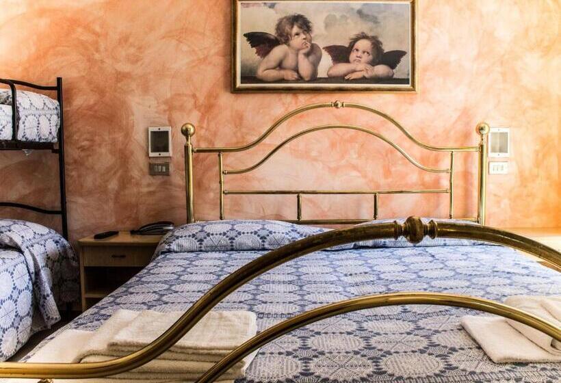 Семейный Номер, Carillon