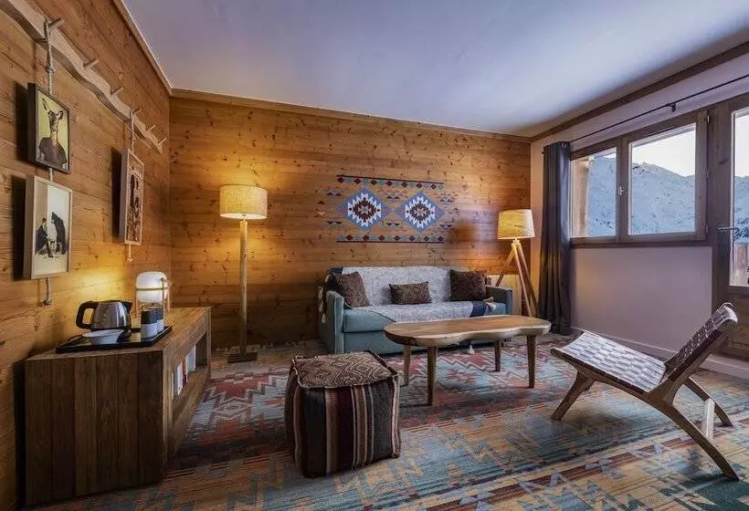 سوییت, Chalet Hotel Kaya