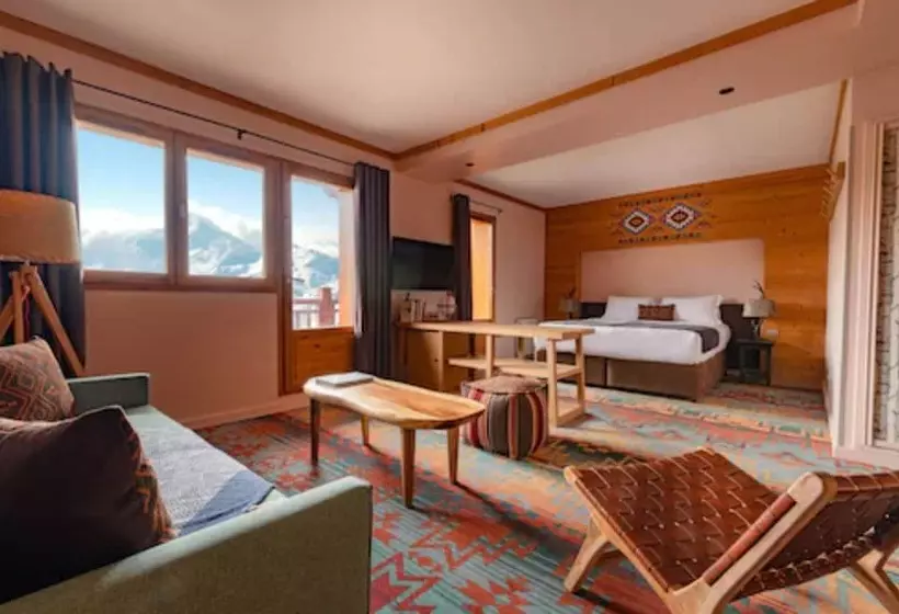 سوییت, Chalet Hotel Kaya