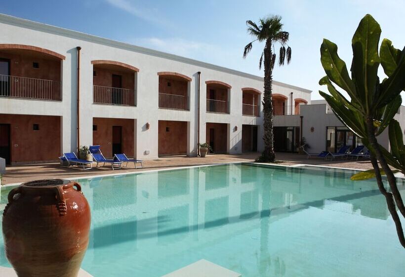 스탠다드 트리플 룸, Delfino Beach