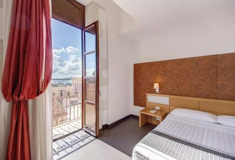 اتاق اجرایی, Grande Albergo Alfeo
