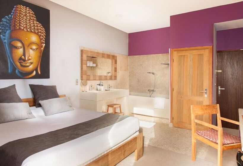 غرفة ديلوكس مزودة بتراس, Restaurant Spa Disini Montpellier Est, The Originals Relais