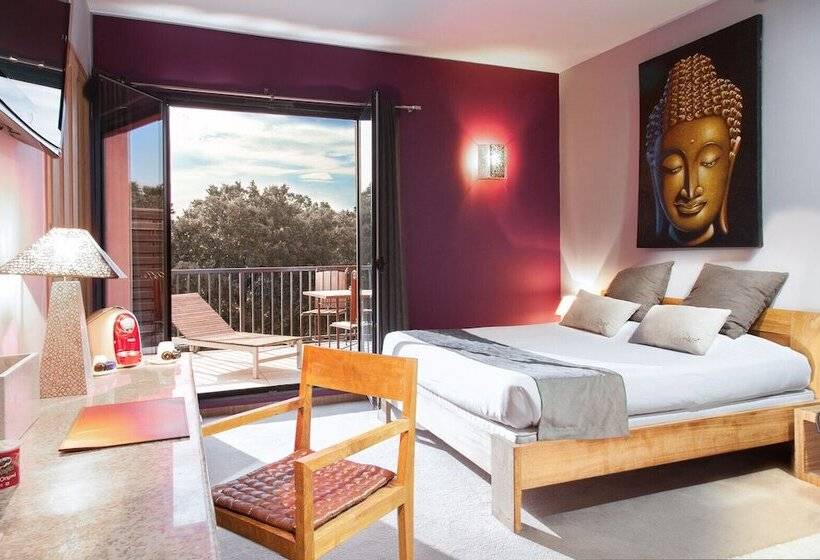 غرفة ديلوكس مزودة بتراس, Restaurant Spa Disini Montpellier Est, The Originals Relais