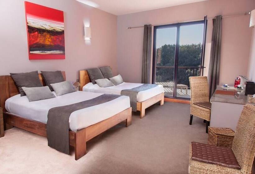 غرفة عائلية, Restaurant Spa Disini Montpellier Est, The Originals Relais