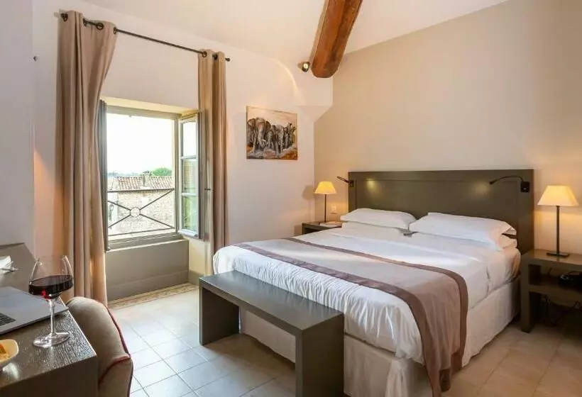 コンフォートルーム, La Bastide De Boulbon