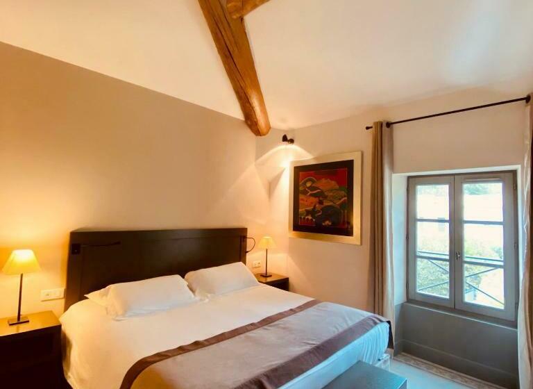 高级大房间, La Bastide De Boulbon