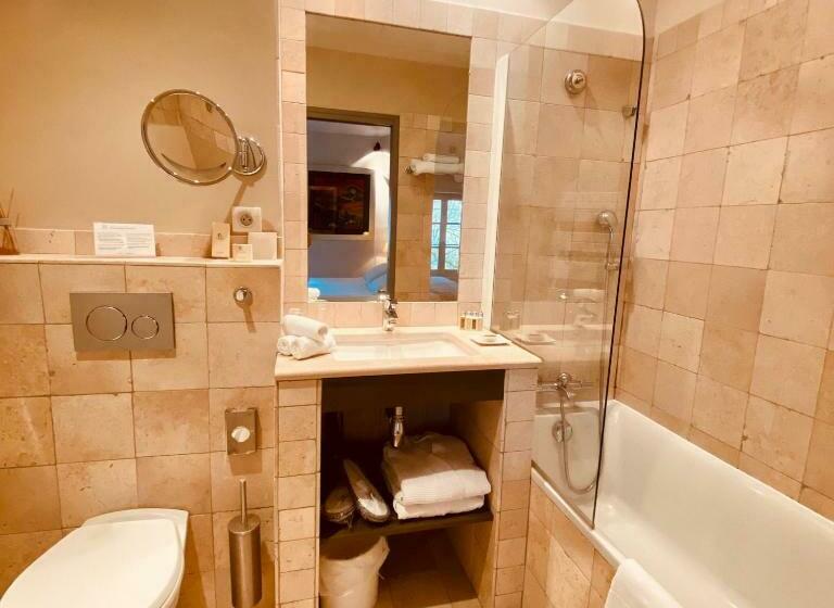 高级大房间, La Bastide De Boulbon