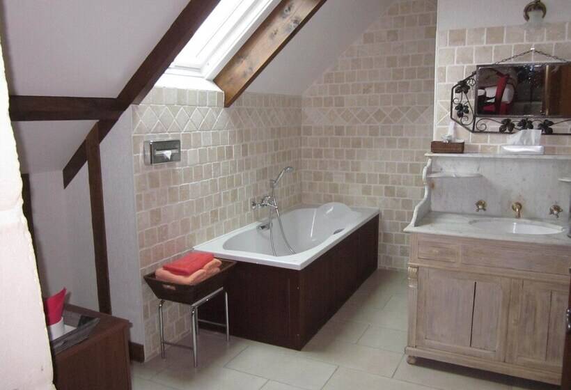 주니어 스위트, Hôtel Le Manoir De Mathan Crépon à La Campagne 5 Mn D Arromanches Et 10 Mn De Bayeux