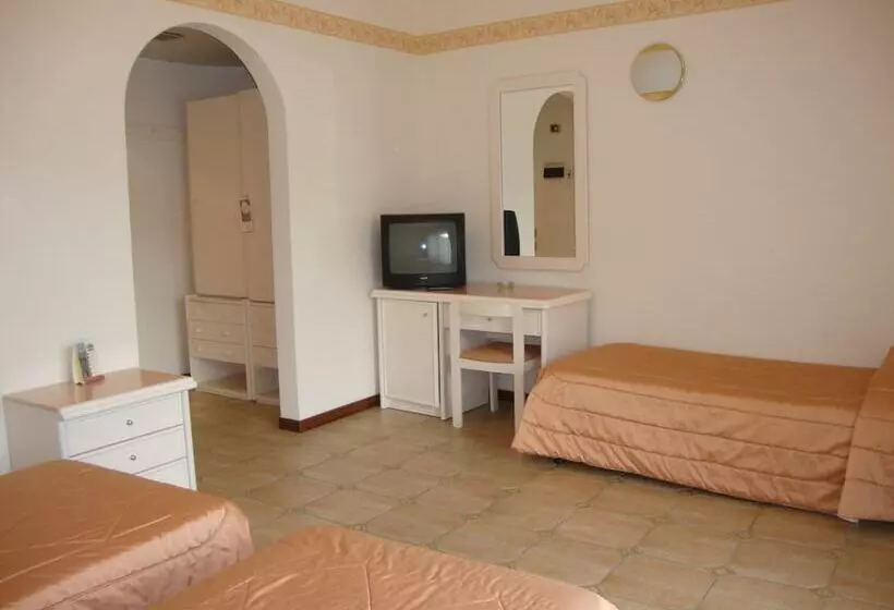 Camera Tripla Classica, Miramonti