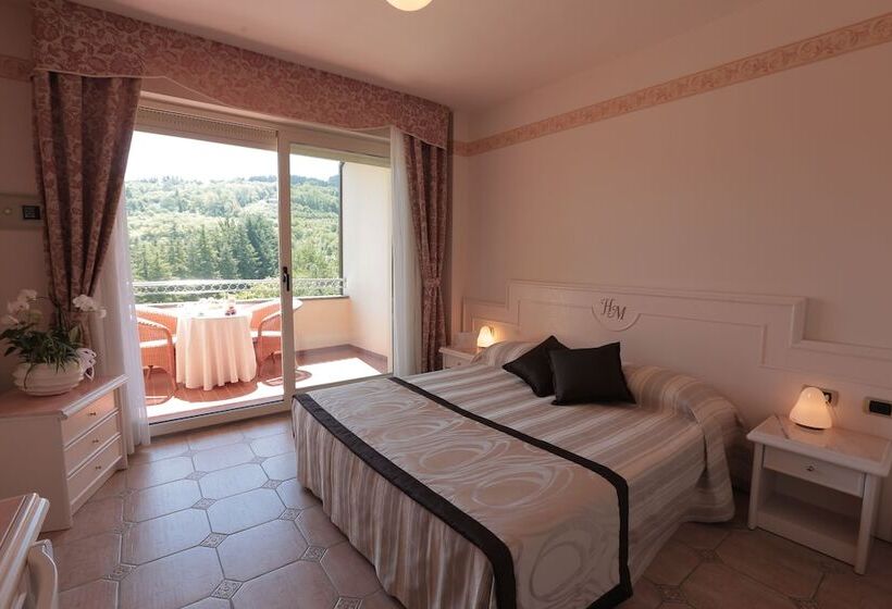 Superior room with lake view, Miramonti