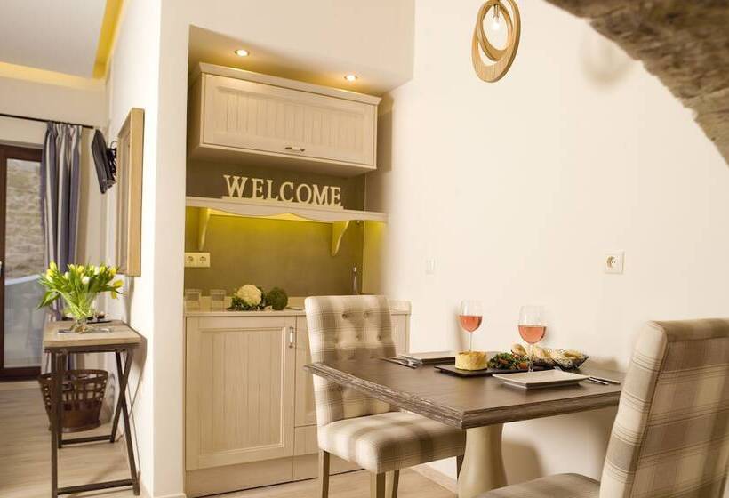 חדר סופריור, Pepi Boutique