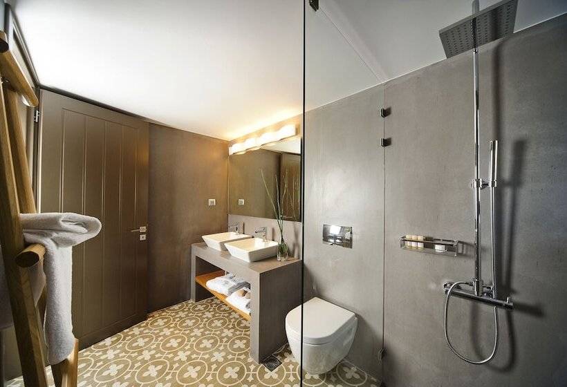 סוויטה, Pepi Boutique