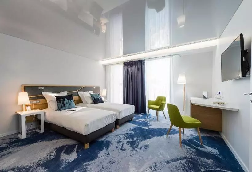 آپارتمان یک خوابه با دری مشترک که هال را جدا می کند., Seeko O Hotel Bordeaux