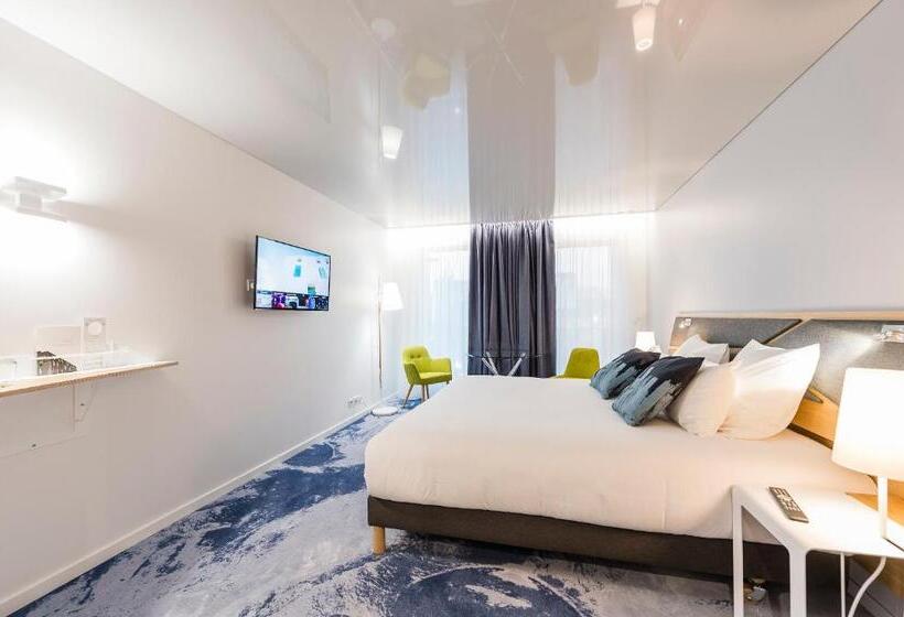 اتاق اجرایی, Seeko O Hotel Bordeaux